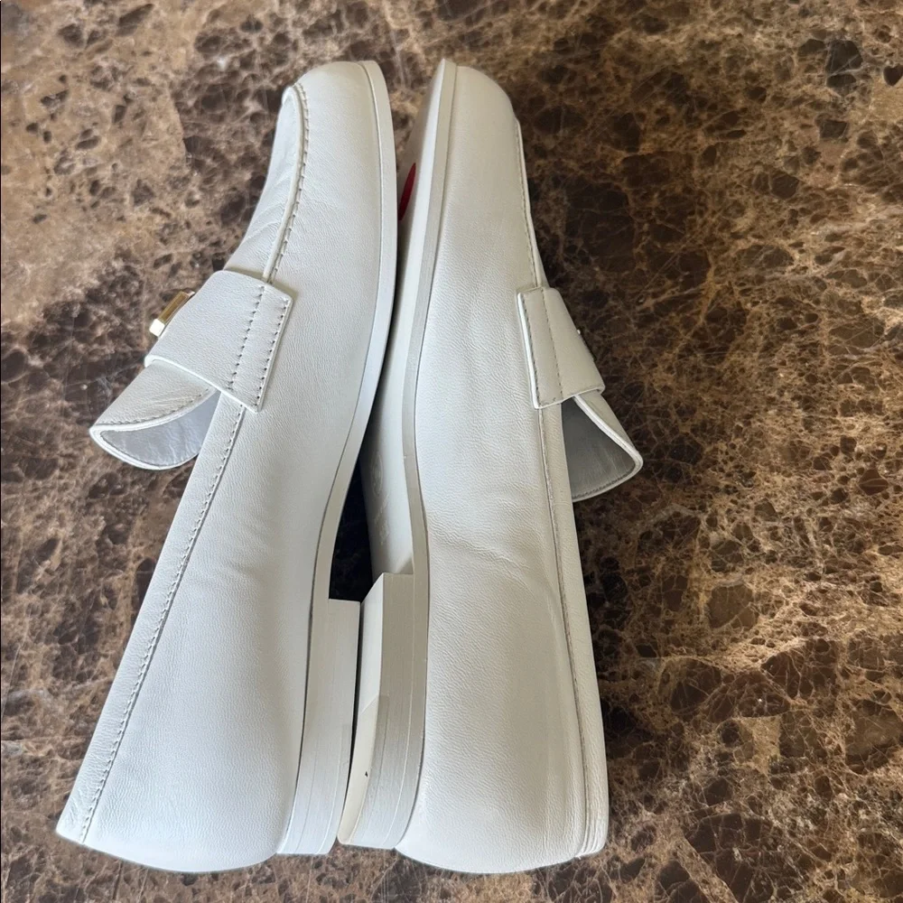 Chanel 24a white leather moccasins gold logo flats loafers lambskin sz 38.5